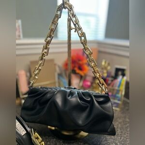 Elegant Black Chain Shoulder Bag